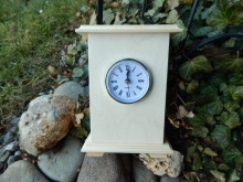 Dřevěné stojící hodiny + strojek stříbrný