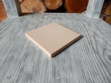 Dřevěná podložka buk 9 cm čtverec