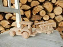 Dřevěný traktor s vozem malý