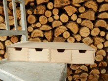 Dřevěné dlouhé šuplíky