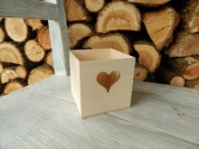 Dřevěná krabička překližka se srdíčkem