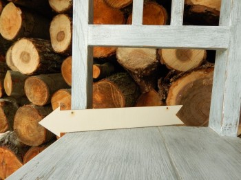 Dřevěný výřez šipka