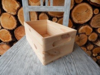 Dřevěný box malý falešný otvor