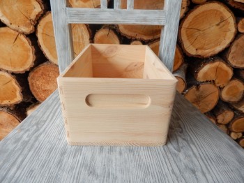 Dřevěný box malý falešný otvor