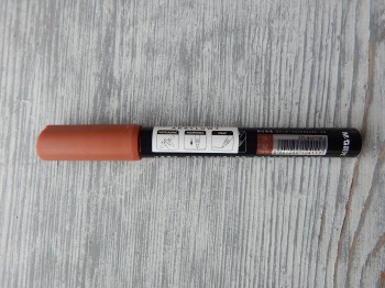 Akrylové pero - popisovač 2 mm zrzavý