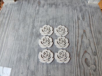 Nálepky dřevěné  růže 6 ks 4 cm 