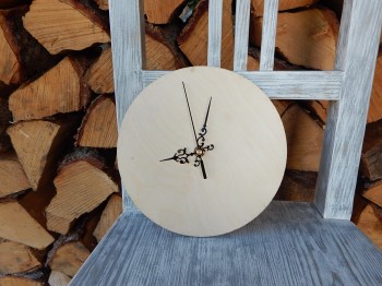Dřevěné hodiny kulaté 21 cm vřetně strojku
