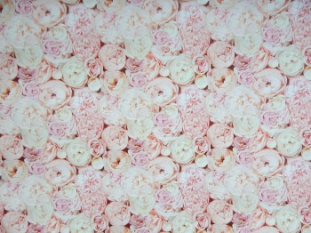 Balící papír 100 x 70 cm LUX Růže růžové