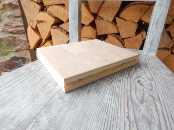 Krabička dřevěná Merci 21,6 x 18,1 