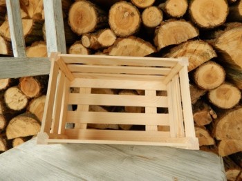 Dřevěná přepravka střední