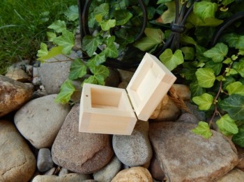 Dřevěná krabička oblá čtverec 