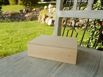 Dřevěná krabička obdelník 20 x 15 x 6,5 cm 