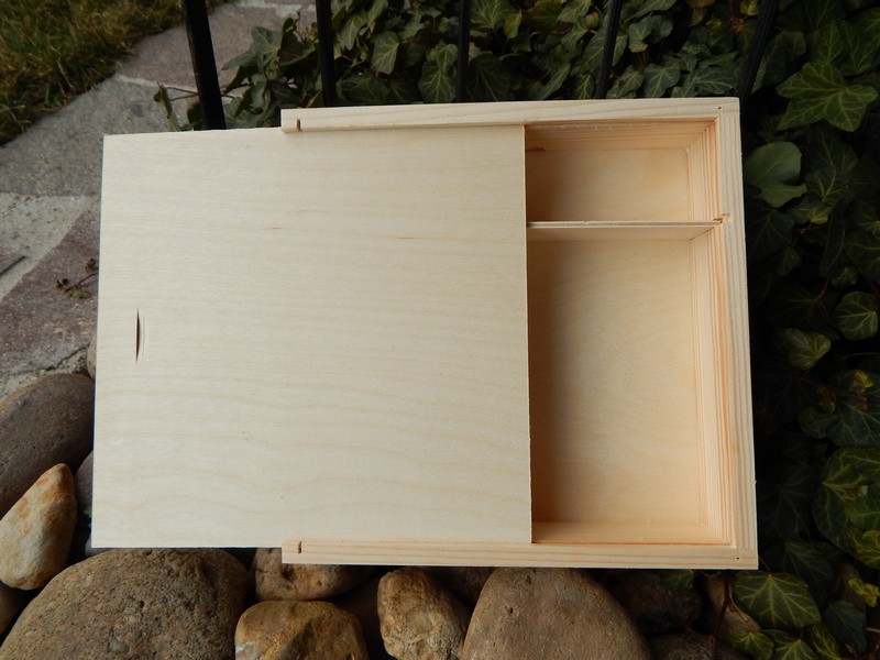 Dřevěná krabička vysouvací s přepážkou největší
