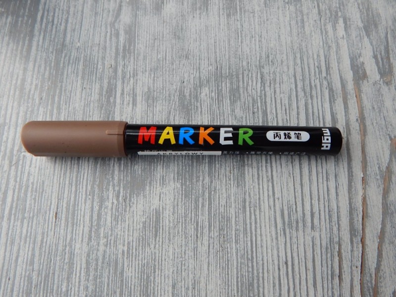 Akrylové pero - popisovač 2 mm hnědý