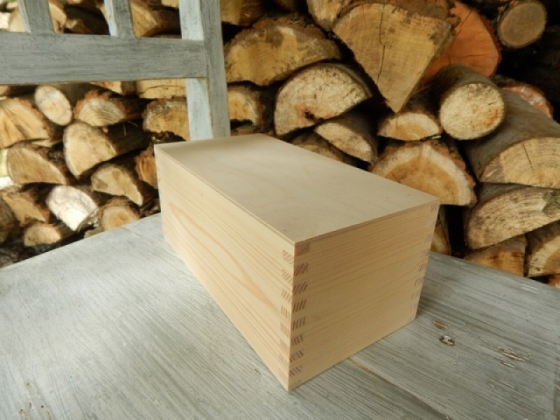 Dřevěný stojánek 2 komory masiv